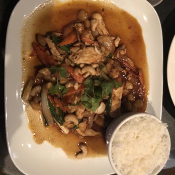 Gra Pow - Cashew nut chicken - Thai Near Me - Riverside, California Gra Pow - Cashew nut chicken - Thai Near Me - Riverside, California