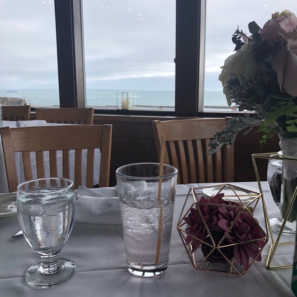 Spyglass Restaurant - New American Near Me - Otter Rock, Oregon Spyglass Restaurant - New American Near Me - Otter Rock, Oregon