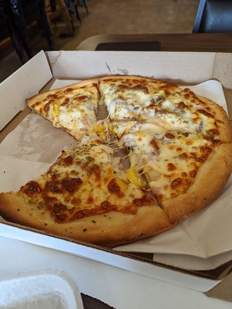 Vincenzo's Pizza House Logo