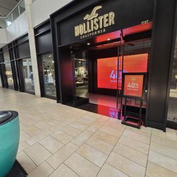 Hollister Co.