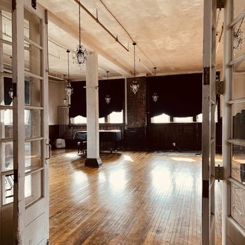 Brownhoist - Venues & Event Spaces Near Me - Cleveland, Ohio Brownhoist - Venues & Event Spaces Near Me - Cleveland, Ohio