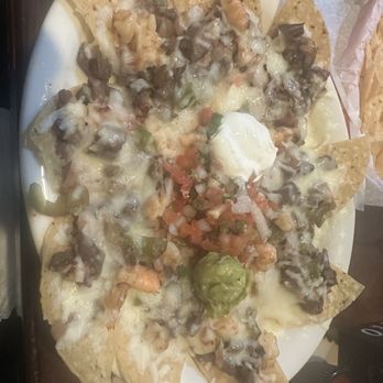 Mi Ranchito Tex Mex Restaurant - Alambre nachos with beef and shrimp - Seafood Near Me - Broken Bow, Oklahoma Mi Ranchito Tex Mex Restaurant - Alambre nachos with beef and shrimp - Seafood Near Me - Broken Bow, Oklahoma