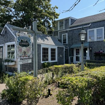 Ice Cream & Candy Bazaar - Front Entrance - Ice Cream & Frozen Yogurt Near Me - Edgartown, Massachusetts Ice Cream & Candy Bazaar - Front Entrance - Ice Cream & Frozen Yogurt Near Me - Edgartown, Massachusetts