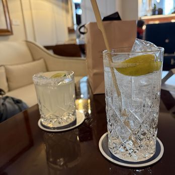 Hotel Lungarno - Drinks in the lounge - Hotels Near Me - Florence, FI