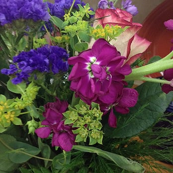 Miracle Flowers - Wilted when delivered. - Florists Near Me - Folsom, California Miracle Flowers - Wilted when delivered. - Florists Near Me - Folsom, California