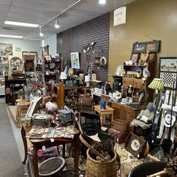 Antique Alley of Bridgeville - Inside pictures