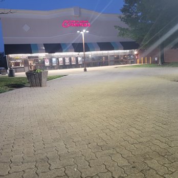 Franklin Square Cinema - Cinema Near Me - Frankfort, Kentucky