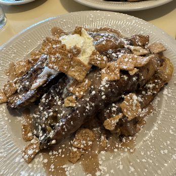 Deja Vu Breakfast Company - Cinnamon Toast Crunch French Toast - Breakfast & Brunch Near Me - Chico, California