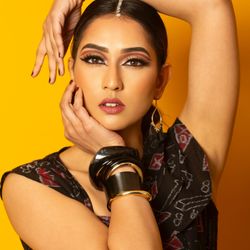 Makeup by Manija