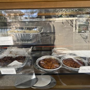 Honey  Bear Bakery - Cinnamon roll, Sticky pecan roll, monkey bread - Bakeries Near Me
