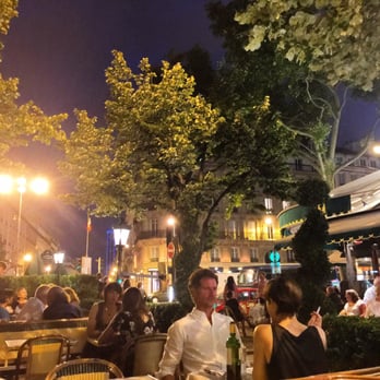 Les Deux Magots - Love the scene and ambience - French Near Me - Paris, 75