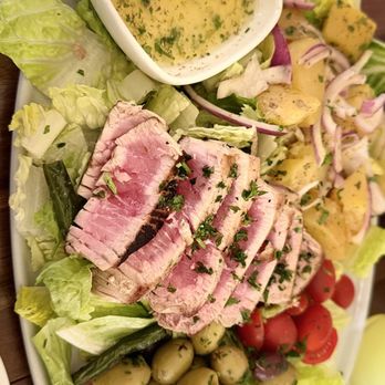 Hellenic - Seared tuna niçoise salad - Greek Near Me - Coral Springs, Florida Hellenic - Seared tuna niçoise salad - Greek Near Me - Coral Springs, Florida