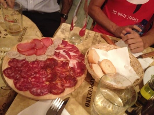 Bar Los Picapiedra by null