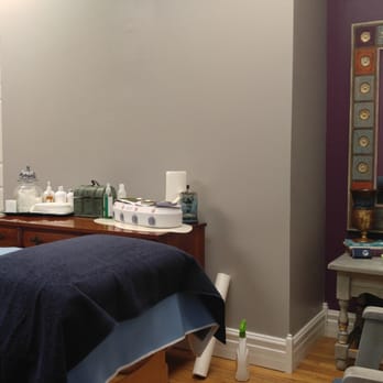 1. Kalypso's Lash and Wax Lounge