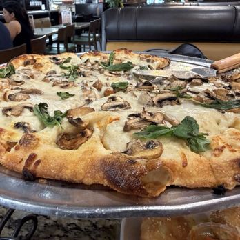 AWSOM Wings - Alhambra - Garlic and mushroom pizza - Chicken Wings Near Me - Alhambra, California AWSOM Wings - Alhambra - Garlic and mushroom pizza - Chicken Wings Near Me - Alhambra, California