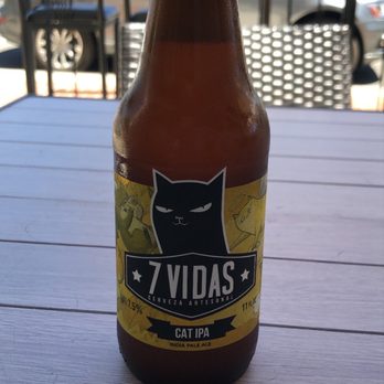 Limeña Peruvian Eatery - Peruvian Artesanal IPA 7 Vidas - Peruvian Near Me - Thousand Oaks, California
