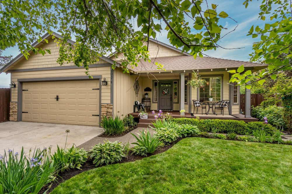 LISA MCCARTHY FRED REAL ESTATE GROUP 26 Photos 70 SW Century Dr