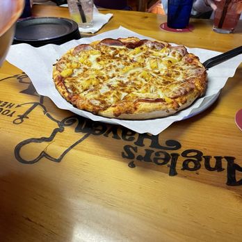 Angler's Haven Resort - Medium island pizza (sub red sauce) with thick crust - Resorts Near Me - Hayward, Wisconsin