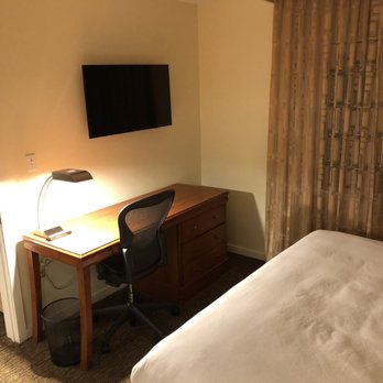 Hyatt House Boston/Waltham - Desk area - Hotels Near Me - Waltham, Massachusetts
