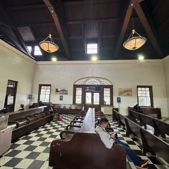 Amtrak - Waiting room - Public Transportation Near Me - Alexandria, Virginia