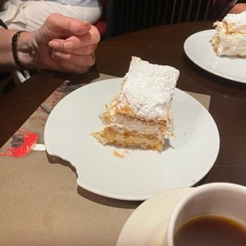 Le Val de Loire Restaurant - Napoleon - French Near Me - Deerfield Beach, Florida