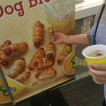 Wetzel's Pretzels - Even my son noticed and asked where the pretzel was? And not even close to looking the same. Never again. - Pretzels Near Me - Montebello, California
