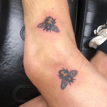 Screaming Needle Tattooing - Two bees with his extra touches - Tattoo Near Me - Grand Rapids, Michigan Screaming Needle Tattooing - Two bees with his extra touches - Tattoo Near Me - Grand Rapids, Michigan