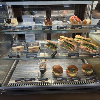 Artigiano- Cambie - Cafes Near Me - Vancouver, British Columbia