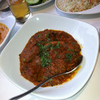 Zaynai Restaurant - Heathrow - Lamb tikka curry - Indian Near Me - Heathrow, XGL Zaynai Restaurant - Heathrow - Lamb tikka curry - Indian Near Me - Heathrow, XGL