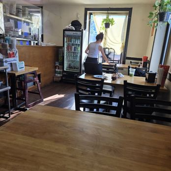 Phayul - Inside - Himalayan/Nepalese Near Me - Jackson Heights, New York Phayul - Inside - Himalayan/Nepalese Near Me - Jackson Heights, New York