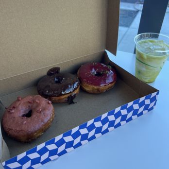 Magic Donuts & Coffee - Double strawberry, dark chocolate sea salt, blueberry lime and matcha latte - Donuts Near Me - San Francisco, California