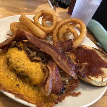 Hunger Crush Cafe - Crisped cheese on the Hunger Crush Burger! We'd order with an extra patty if we came again... - American Near Me - Montgomery, Texas