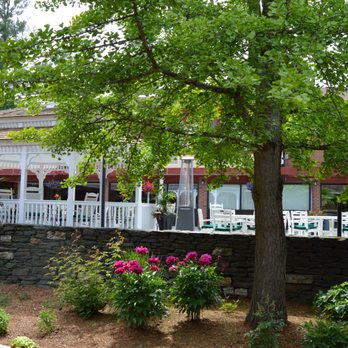 The Inn at Crumpin-Fox - What a gorgeous view~ - Bed & Breakfast Near Me - Bernardston, Massachusetts The Inn at Crumpin-Fox - What a gorgeous view~ - Bed & Breakfast Near Me - Bernardston, Massachusetts