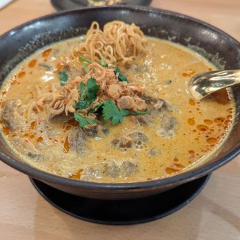 Manaao - Khao soi - Thai Near Me - Tustin, California