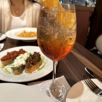 Il Fornaio - Aperol Spritz--- delicious! - Italian Near Me - Mountain View, California Il Fornaio - Aperol Spritz--- delicious! - Italian Near Me - Mountain View, California