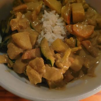 Entwine - Vegan curry bowl - Mediterranean Near Me - New York, New York