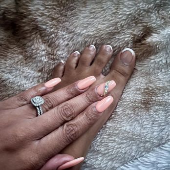 AQ Nails Salon - Mani & Pedi - Nail Salons Near Me - Pasadena, California