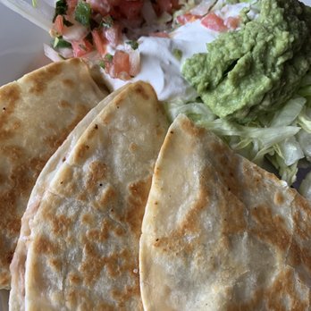 Salsa Fresca - Quesadilla Rellena - Mexican Near Me - Mantua Township, New Jersey Salsa Fresca - Quesadilla Rellena - Mexican Near Me - Mantua Township, New Jersey