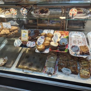 Stehekin Pastry Company - Display Case - Bakeries Near Me - Stehekin, Washington Stehekin Pastry Company - Display Case - Bakeries Near Me - Stehekin, Washington