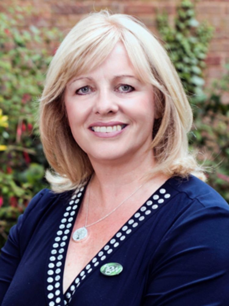 HAROLD G WALKER SOLICITORS, WIMBORNE Request Consultation 30 West