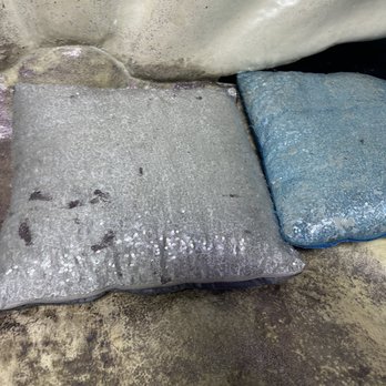Austin Aquarium - The pillows they have on their props so disgusting - Aquariums Near Me - Austin, Texas Austin Aquarium - The pillows they have on their props so disgusting - Aquariums Near Me - Austin, Texas