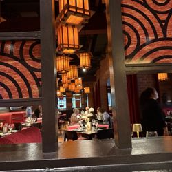 P.F. Chang's - Main dining area