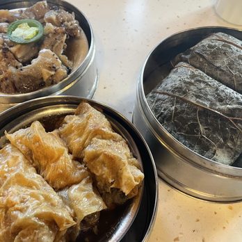 Yum Cha - Assortment of dim sum, pork ribs with black bean sauce, sticky rice and tofu skin - Dim Sum Near Me - Las Vegas, Nevada Yum Cha - Assortment of dim sum, pork ribs with black bean sauce, sticky rice and tofu skin - Dim Sum Near Me - Las Vegas, Nevada