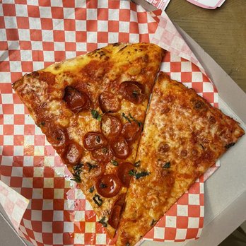 Prime Pizza - The cheese slice is .50 cheaper, so it's 30% smaller?? - Pizza Near Me - Burbank, California