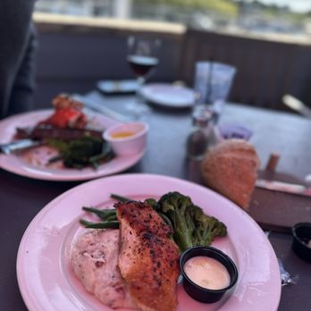 Gladstone's - Salmon + Surf & turf in the back - Seafood Near Me - Long Beach, California