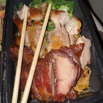 Pho Hoang - Hong Kong Style Dry Noodle w/ Cantonese BBQ Roast Pork, Roast Duck, Crispy Roast Pig - Vietnamese Near Me - Flushing, New York Pho Hoang - Hong Kong Style Dry Noodle w/ Cantonese BBQ Roast Pork, Roast Duck, Crispy Roast Pig - Vietnamese Near Me - Flushing, New York