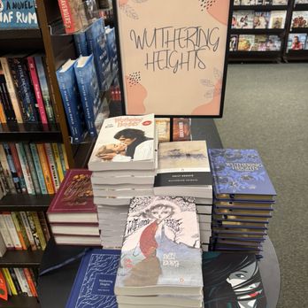 Barnes & Noble - Bookstores Near Me - Pembroke Pines, Florida