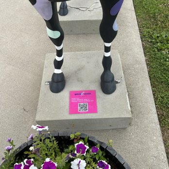 Darby Lou - Public Art Near Me - Louisville, Kentucky