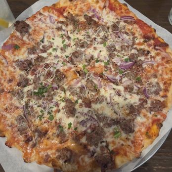 Smoked Tomato Pie - Cheese pizza with 3 toppings added - sausage, bacon, and red onion. - Pizza Near Me - Yreka, California Smoked Tomato Pie - Cheese pizza with 3 toppings added - sausage, bacon, and red onion. - Pizza Near Me - Yreka, California