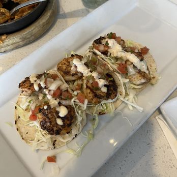 Hungry Crowd - 3 Cajun Jumbo Shrimp Tacos Lunch - New American Near Me - Los Angeles, California